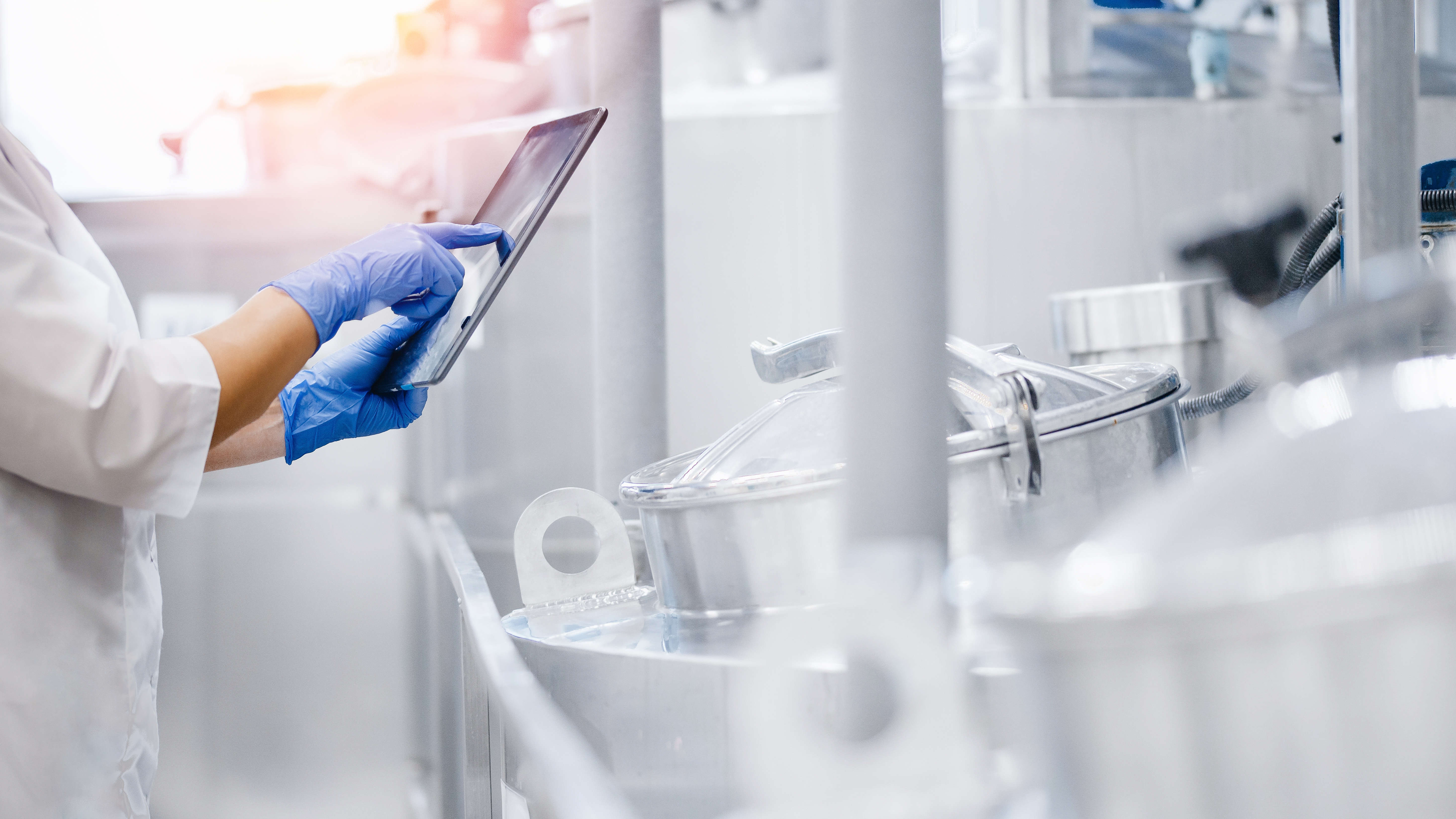 Seguridad alimentaria de proveedores mediante protocolos personalizados de segunda parte
