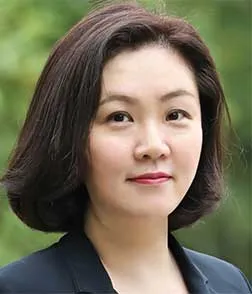 Hyun Joo Lee